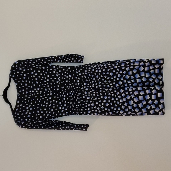 White House Black Market Dress - Picture 5 of 5